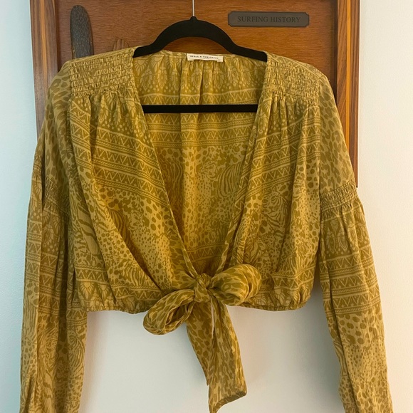 Spell & The Gypsy Wild Thing Top! - Picture 5 of 9